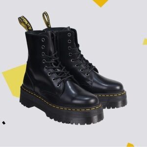 Pristine condition Dr. Martens size 7